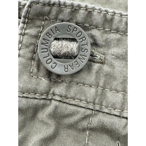 Columbia Women’s Olive Green Short 10 Outdoor Hiking Gorpcore Active Camping - Picture 2 of 5